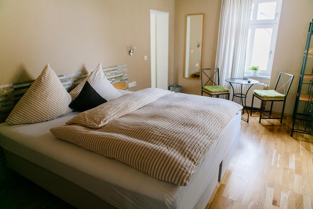 Landhotel Airport-Inn Lautzenhausen Eksteriør billede