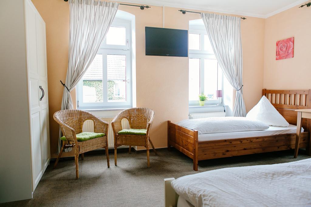 Landhotel Airport-Inn Lautzenhausen Eksteriør billede